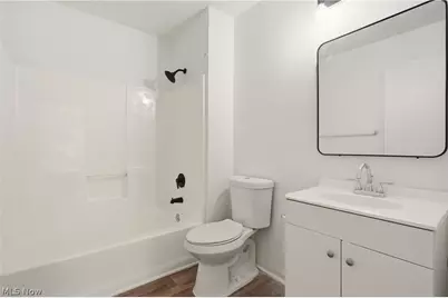 621 E 115th Street, Loveland, OH 44108 - Photo 9