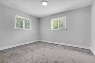 684 Cliffside Dr, Akron, OH 44313 - Photo 15