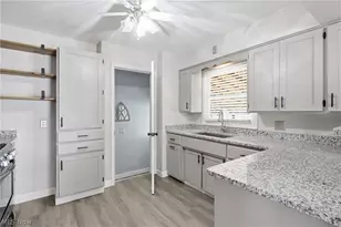 2849 Hudson Dr, Cuyahoga Falls, OH 44221 - Photo 11