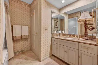 4670 Figgie Drive, Willoughby, OH 44094 - Photo 17