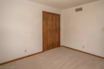 2421 Fairview Road, Uniontown, OH 44685 - Photo 21