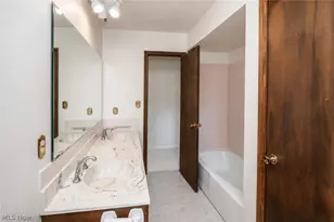 2421 Fairview Rd, Uniontown, OH 44685 - Photo 27