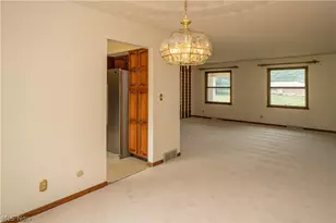 2421 Fairview Rd, Uniontown, OH 44685 - Photo 9