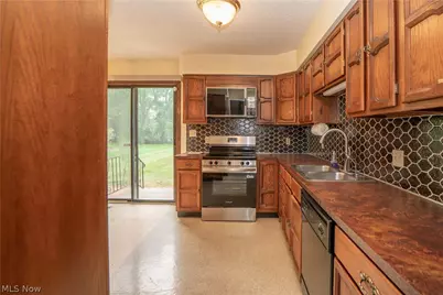 2421 Fairview Road, Uniontown, OH 44685 - Photo 17