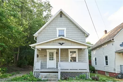 936 Green Avenue SW, Massillon, OH 44647 - Photo 1