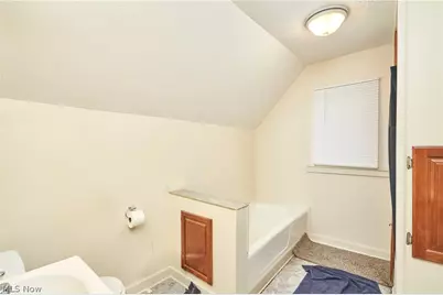 936 Green Avenue SW, Massillon, OH 44647 - Photo 9