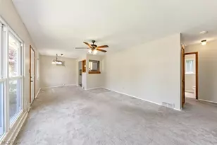 13819 Elsetta Ave, Loveland, OH 44135 - Photo 5