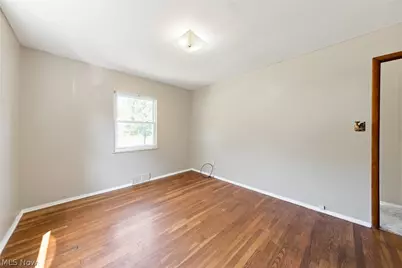 13819 Elsetta Avenue, Loveland, OH 44135 - Photo 15