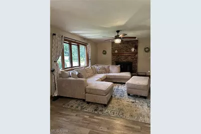 3874 April Drive, Uniontown, OH 44685 - Photo 13