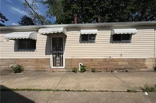 908 Clifford Ave, Akron, OH 44306 - Photo 5