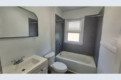 8511 Jeffries Avenue, Loveland, OH 44105 - Photo 11