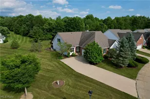 551 Daleview Dr, Aurora, OH 44202 - Photo 3