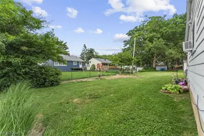 1857-1859 E 39th Street, Lorain, OH 44055 - Photo 7