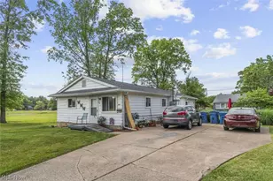 1857-1859 E 39th St, Lorain, OH 44055 - Photo 3