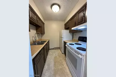 200 Fernwood Road #9, Wintersville, OH 43953 - Photo 3