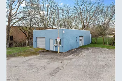 1494 Waterloo Road, Barberton, OH 44203 - Photo 25