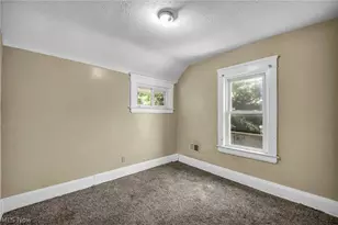 9908 Bessemer Ave, Loveland, OH 44104 - Photo 21
