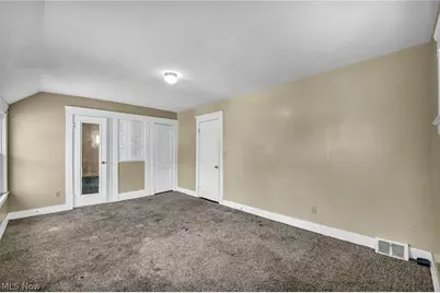 9908 Bessemer Avenue, Loveland, OH 44104 - Photo 25