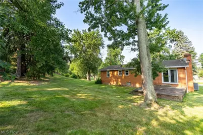 3726 Whitehouse Avenue NW, Canton, OH 44709 - Photo 3