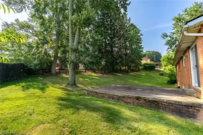 3726 Whitehouse Avenue NW, Canton, OH 44709 - Photo 7