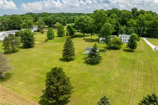 8463 Schubert Ave NE, Alliance, OH 44601 - Photo 9
