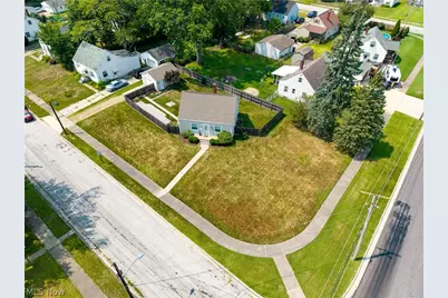 2583 E 38th Street, Lorain, OH 44055 - Photo 5