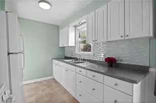 2583 E 38th St, Lorain, OH 44055 - Photo 13