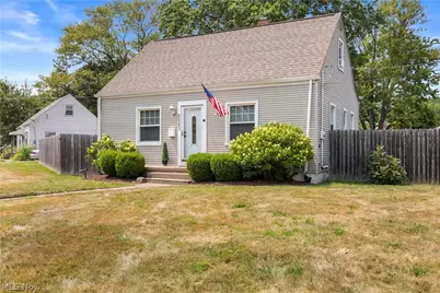 2583 E 38th Street, Lorain, OH 44055 - Photo 3