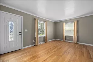 2583 E 38th St, Lorain, OH 44055 - Photo 9