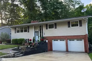 1883 Ashwood Dr, Akron, OH 44313 - Photo 3