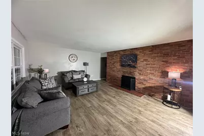 1883 Ashwood Drive, Akron, OH 44313 - Photo 9