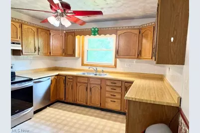111 Tudor Drive, St Clairsville, OH 43950 - Photo 11