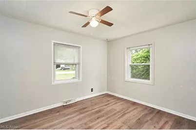 3261 Dewalt Drive, Akron, OH 44312 - Photo 9