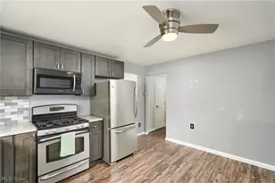 3261 Dewalt Dr, Akron, OH 44312 - Photo 5