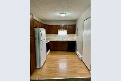 4376 Darrow Road #7, Stow, OH 44224 - Photo 5