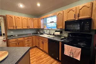 719 Riverside Ave, Wellsville, OH 43968 - Photo 9