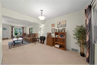 2353 Chestnut Boulevard, Cuyahoga Falls, OH 44223 - Photo 13