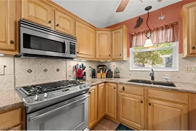 2353 Chestnut Boulevard, Cuyahoga Falls, OH 44223 - Photo 21