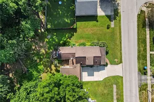 1026 Francis Ave, Cuyahoga Falls, OH 44221 - Photo 3