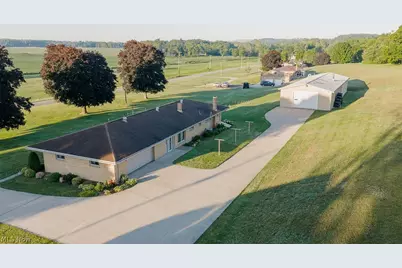 9015 Mapleton Street SE, East Canton, OH 44730 - Photo 3