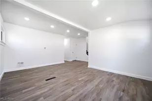 5635 Park St, Mentor on the Lake, OH 44060 - Photo 3