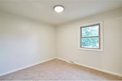 4368 Norona Drive, Cuyahoga Falls, OH 44224 - Photo 15