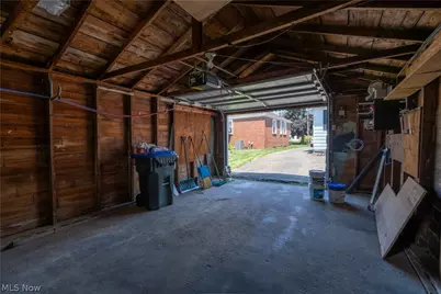 1042 Leighton Avenue, Cuyahoga Falls, OH 44221 - Photo 47