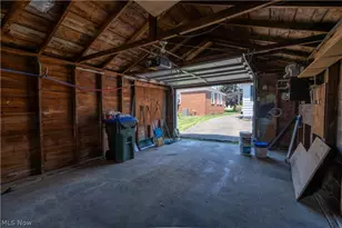 1042 Leighton Ave, Cuyahoga Falls, OH 44221 - Photo 47