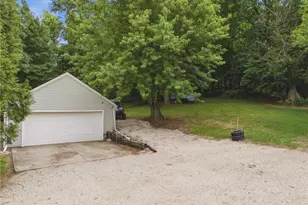 7676 Justus Ave SW, Navarre, OH 44662 - Photo 39