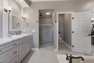 9288 Columbus Road NE, Louisville, OH 44641 - Photo 23