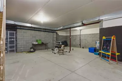9288 Columbus Road NE, Louisville, OH 44641 - Photo 33