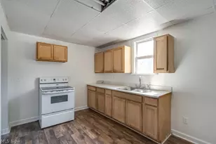 949 S Arch Ave, Alliance, OH 44601 - Photo 5