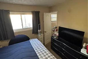 6215 Randolph Rd, Huber Heights, OH 44146 - Photo 7