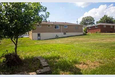 914 22nd Street SW, Massillon, OH 44647 - Photo 13